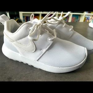 Brand New Girls Never Worn Nike Shoes!!